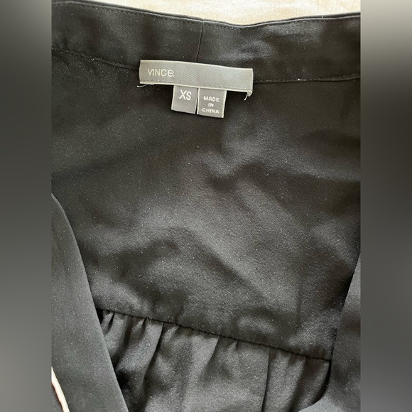 Vince black silk blouse - Picture 3 of 4